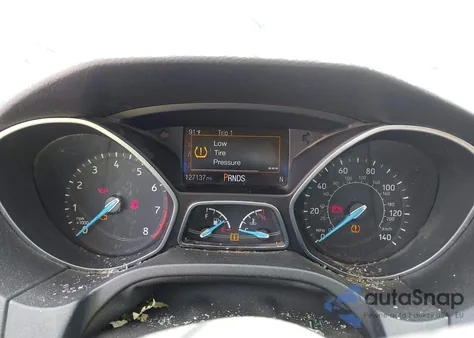 2017 Ford Focus Sel z USA, uszkodzony, nr VIN 1FADP3M24HL244082